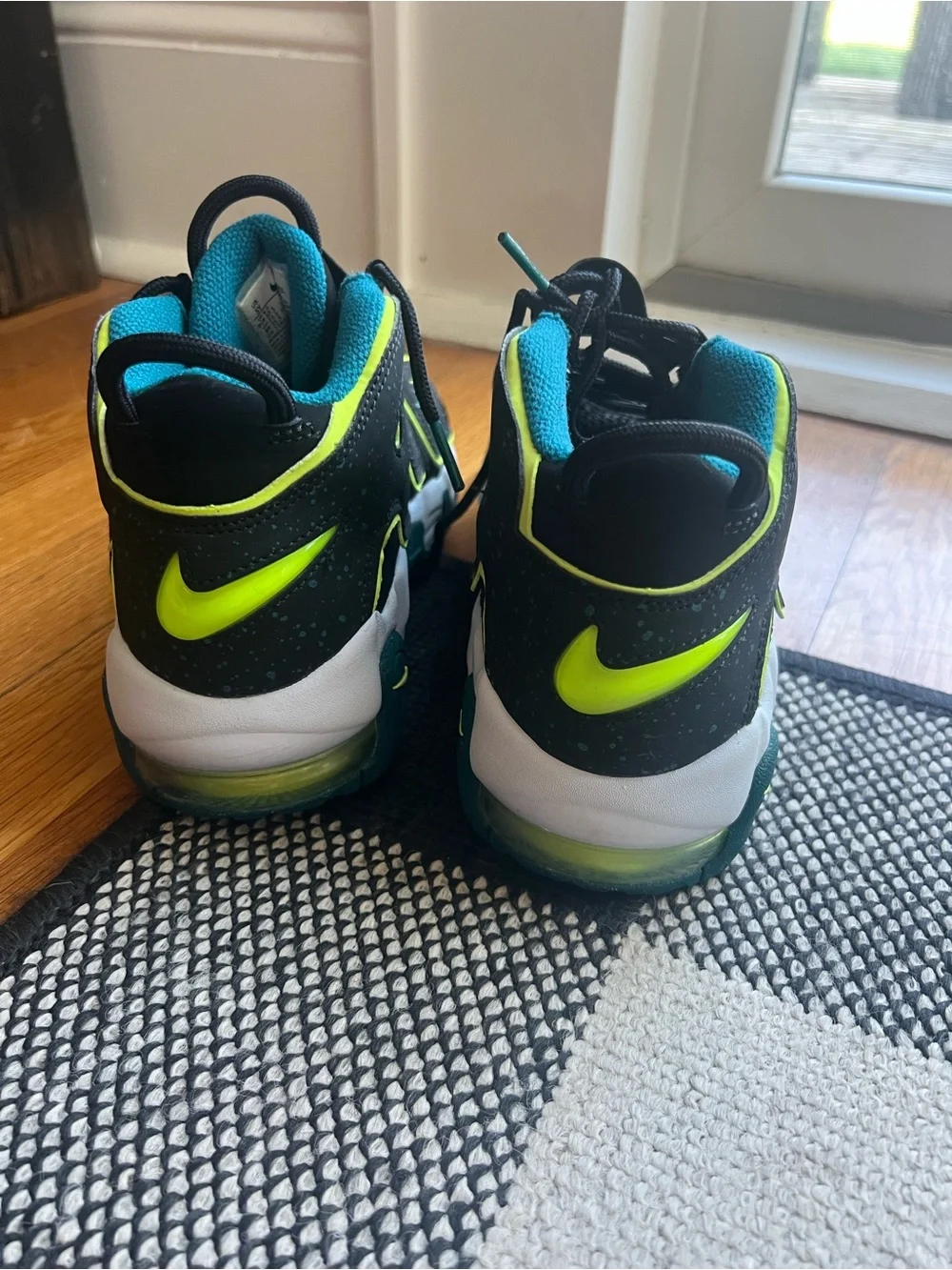 Nike Air More Uptempo Low Black Geode Teal (GS)